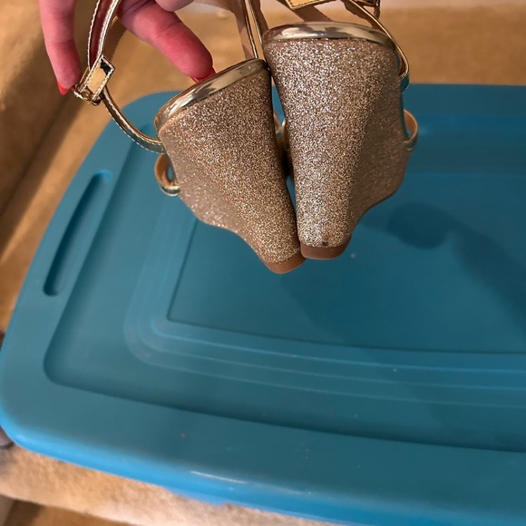 Forever 21 Gold Wedge Sandals with Ankle Strap - Picture 5 of 8